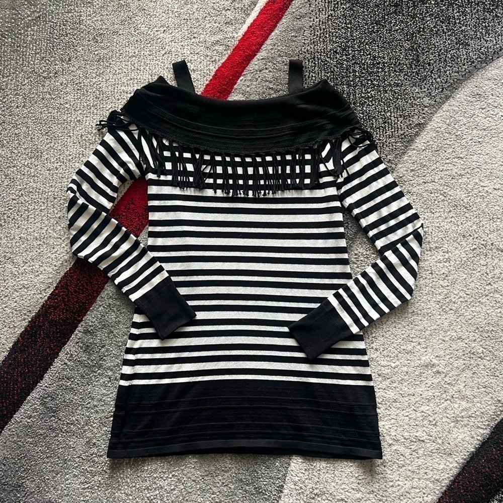 White House Black Market Cold Shoulder Black White Sweater
